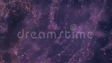 在黑暗的空间背景上，充满微小波克紫光闪闪的气泡的溪流是随机和混乱的。